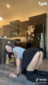 Pawg Twerking Her Hot Big Ass on TikTok