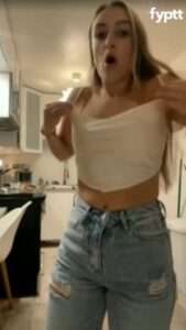 TikTok Girl Accidentally Shows Both of Her Cute Nipples on Live