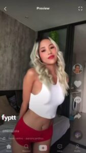 NSFW TikTok Dance With a Naughty Bisexual Thai Girl