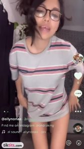 Stripped for the viewers of my tiktok by alondrakings