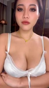Bouncing tits Big areolas Brunette by piher57